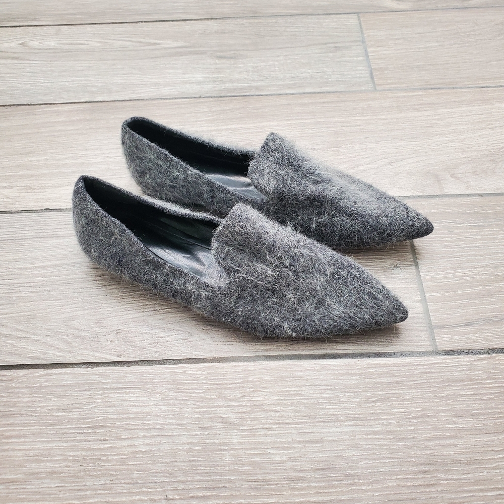 POL women's gray furry mohair pointy toe slip-on loafers flats size 6